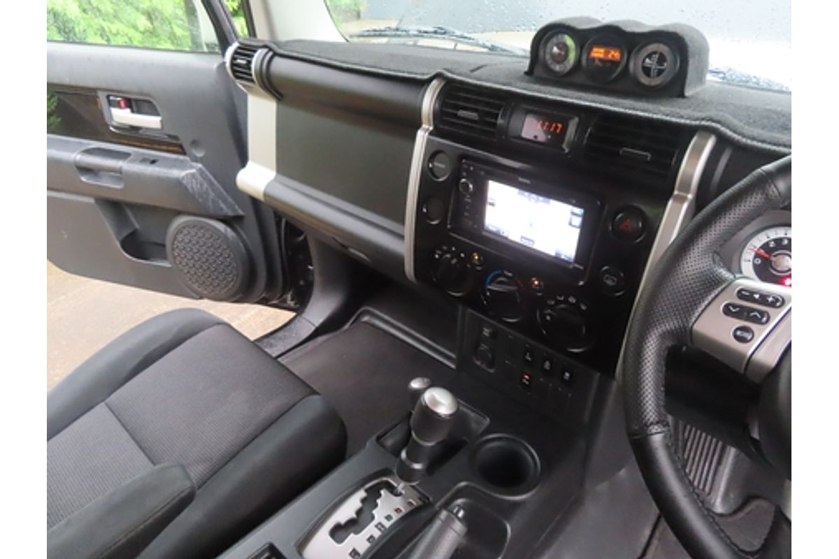 2012 Toyota FJ Cruiser GSJ15R