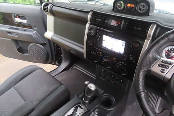 2012 Toyota FJ Cruiser GSJ15R