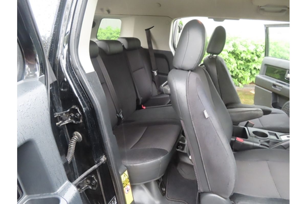 2012 Toyota FJ Cruiser GSJ15R