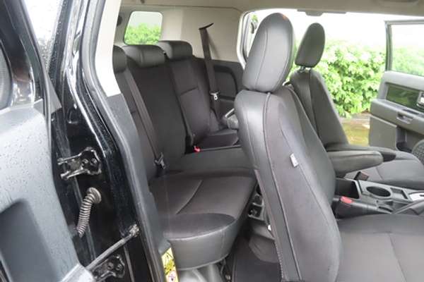 2012 Toyota FJ Cruiser GSJ15R