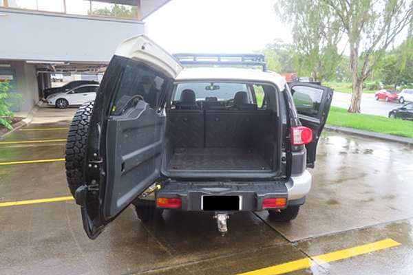 2012 Toyota FJ Cruiser GSJ15R