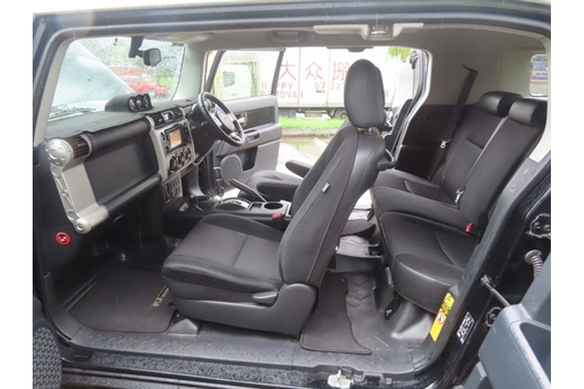 2012 Toyota FJ Cruiser GSJ15R