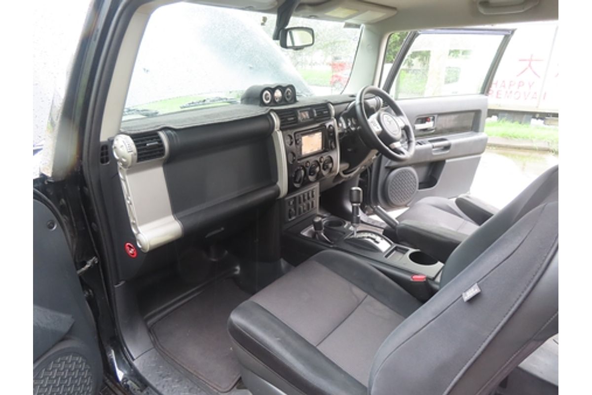 2012 Toyota FJ Cruiser GSJ15R