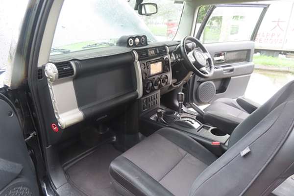 2012 Toyota FJ Cruiser GSJ15R