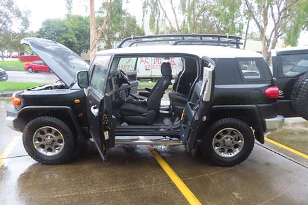 2012 Toyota FJ Cruiser GSJ15R