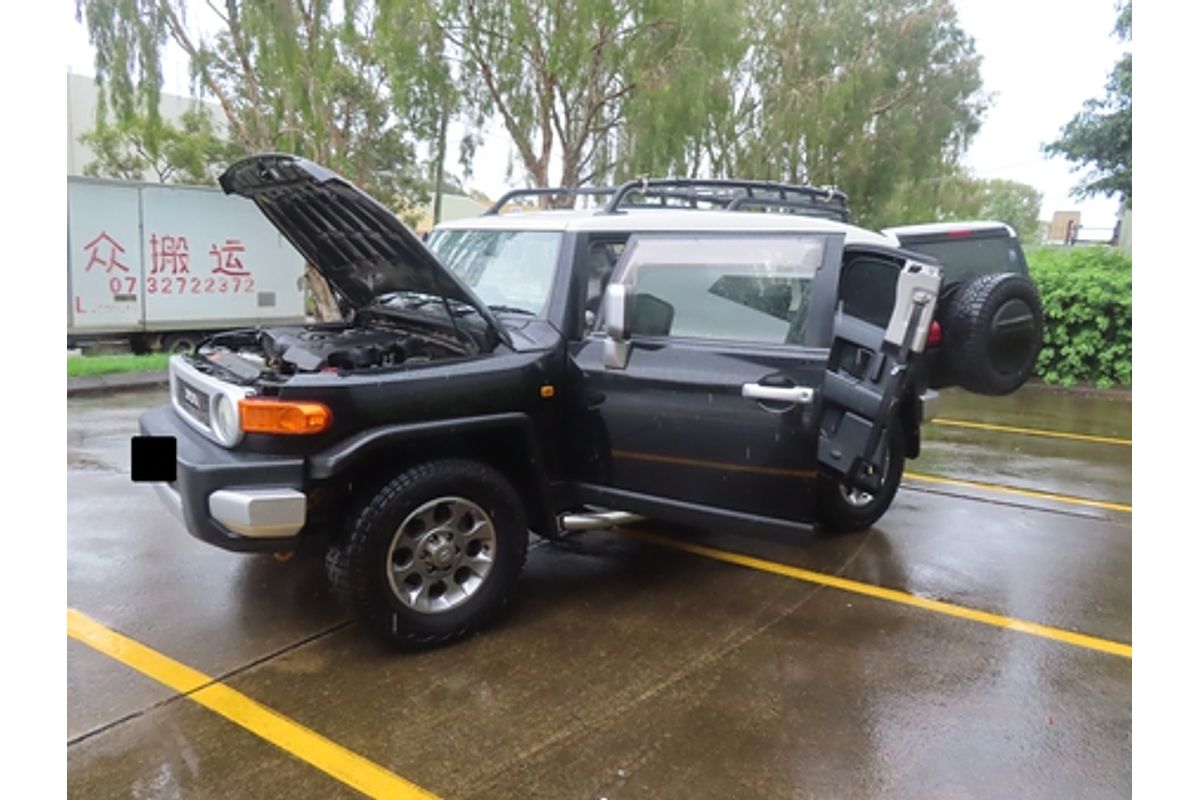 2012 Toyota FJ Cruiser GSJ15R