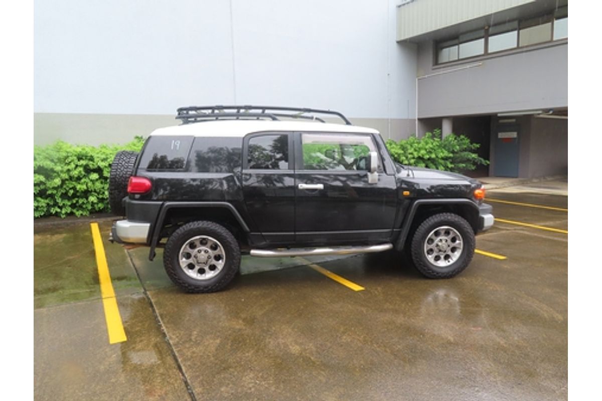 2012 Toyota FJ Cruiser GSJ15R