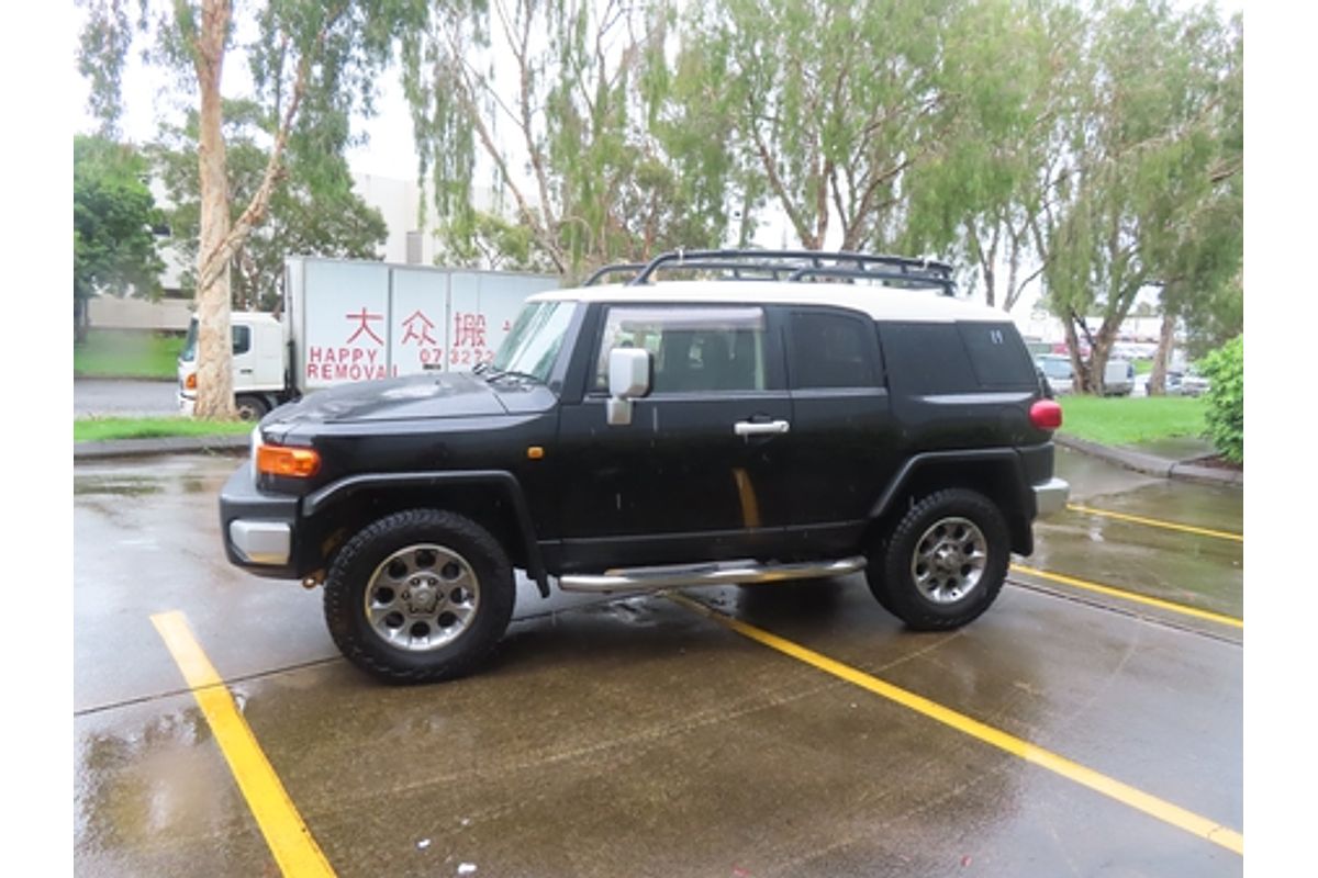 2012 Toyota FJ Cruiser GSJ15R