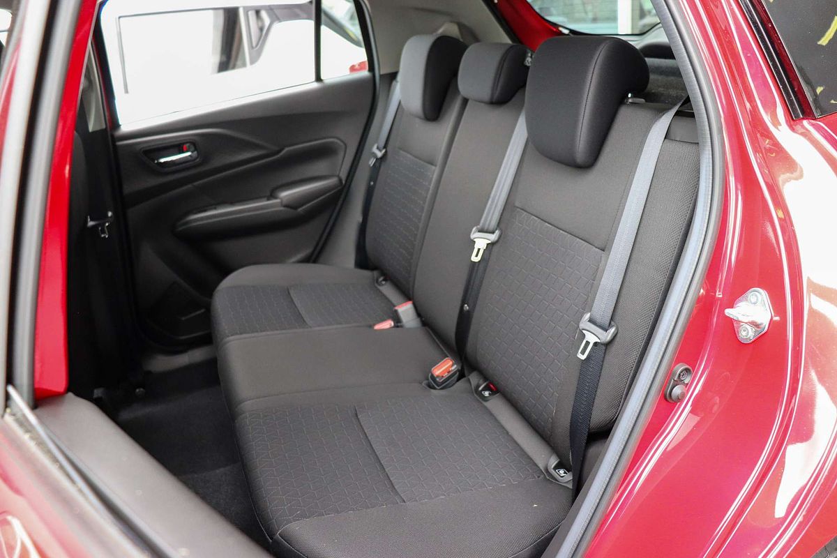 2024 Suzuki Swift Hybrid UZ