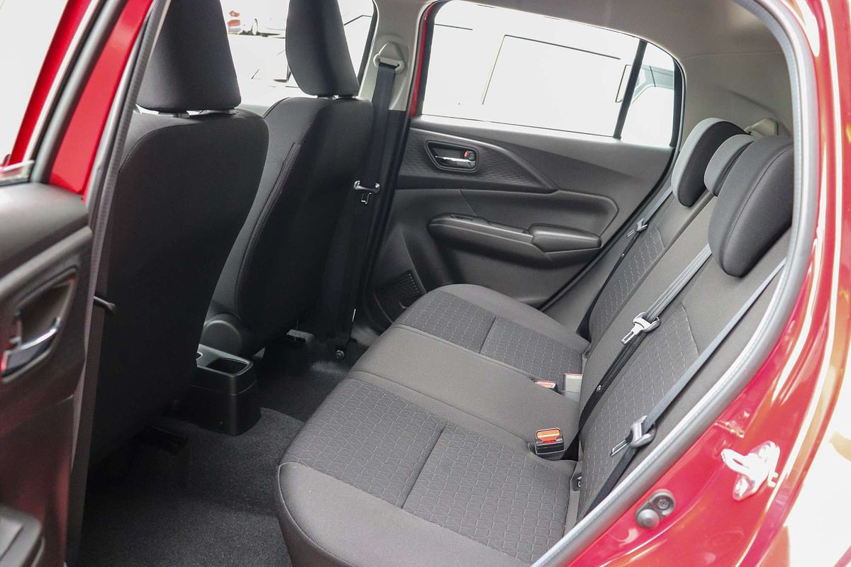 2024 Suzuki Swift Hybrid UZ