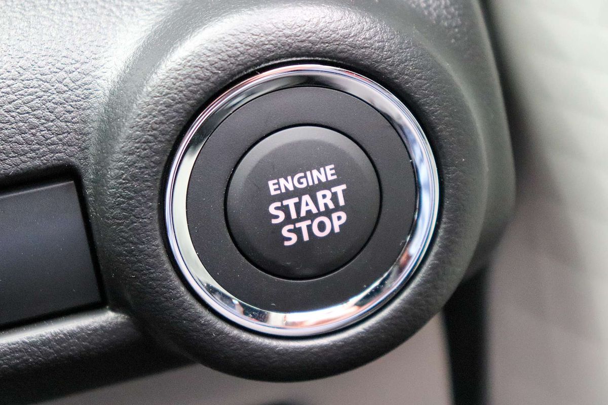 2024 Suzuki Swift Hybrid UZ