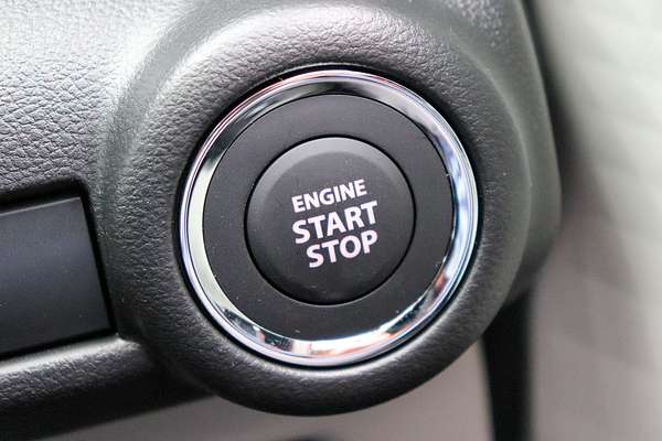 2024 Suzuki Swift Hybrid UZ