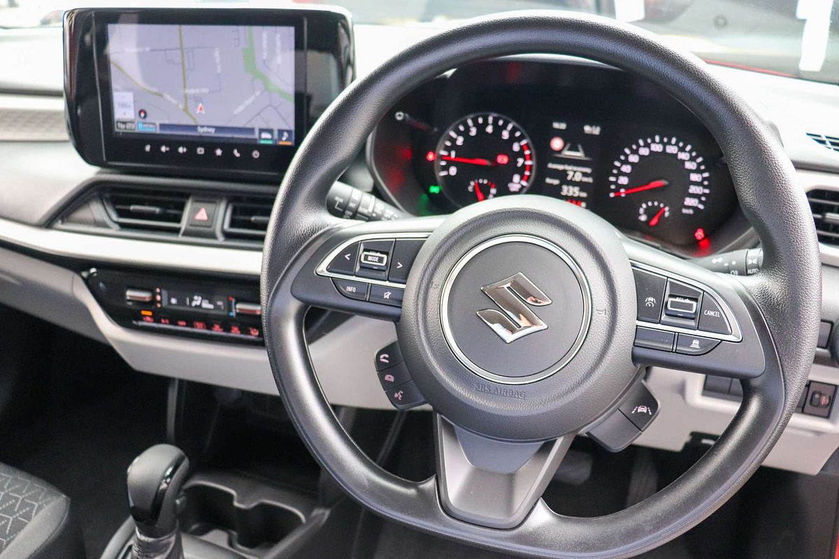 2024 Suzuki Swift Hybrid UZ