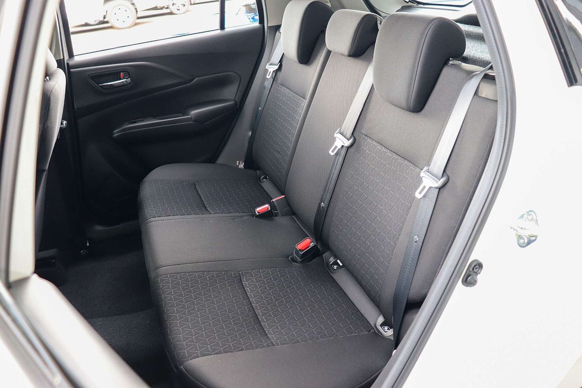 2024 Suzuki Swift Hybrid UZ