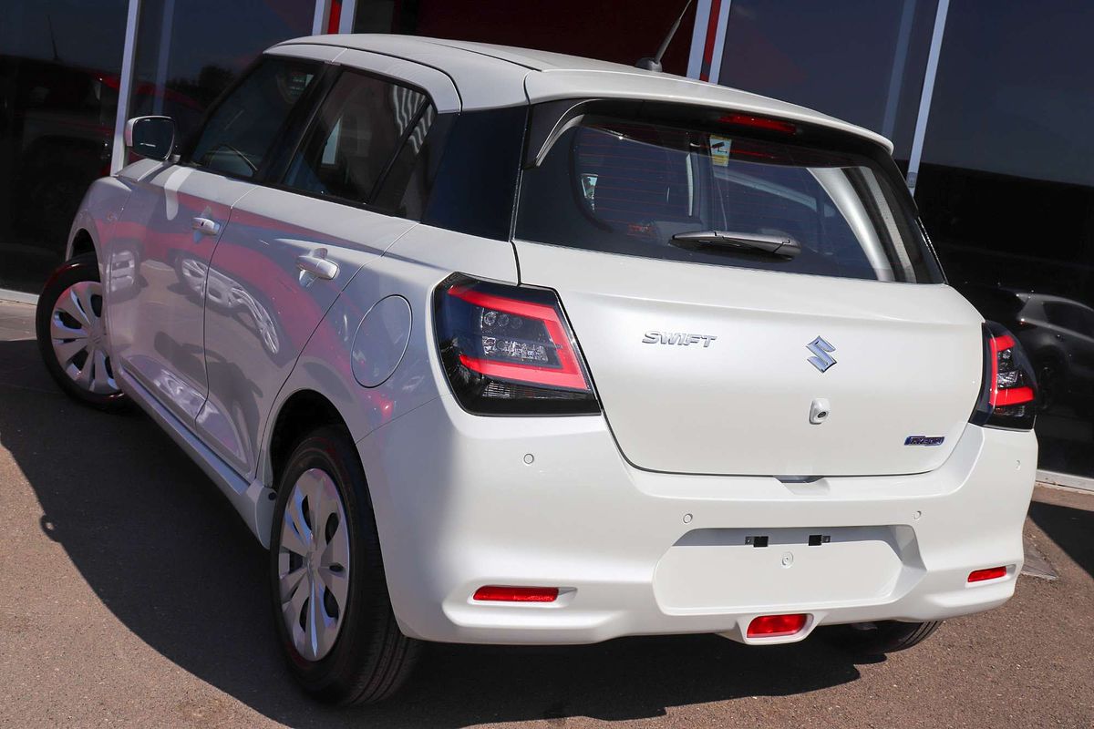 2024 Suzuki Swift Hybrid UZ