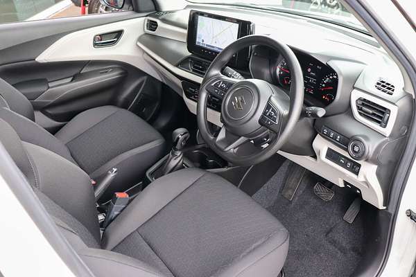 2024 Suzuki Swift Hybrid UZ