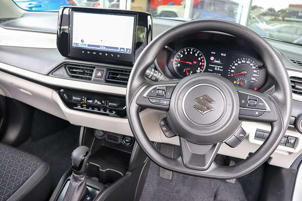 2024 Suzuki Swift Hybrid UZ