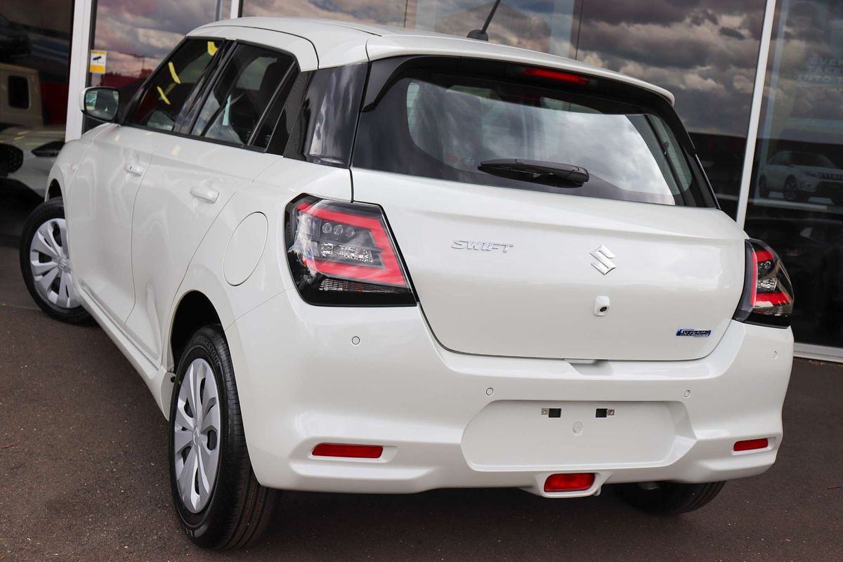 2024 Suzuki Swift Hybrid UZ