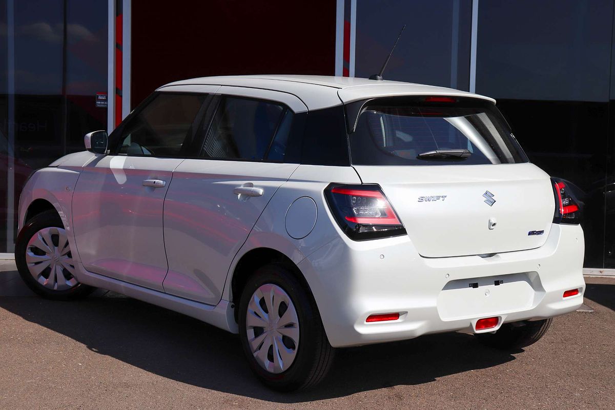 2024 Suzuki Swift Hybrid UZ