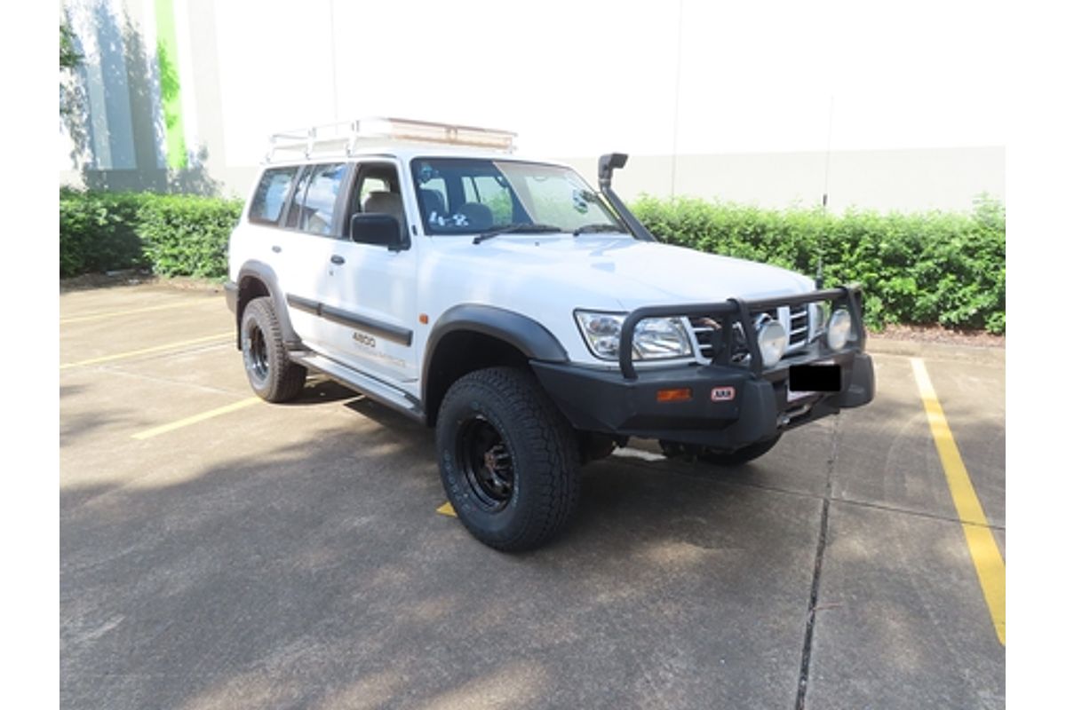 2001 Nissan Patrol ST GU III