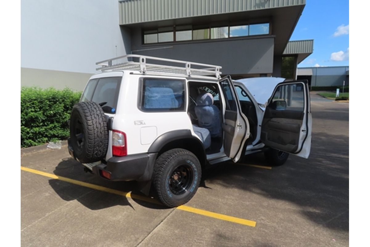 2001 Nissan Patrol ST GU III