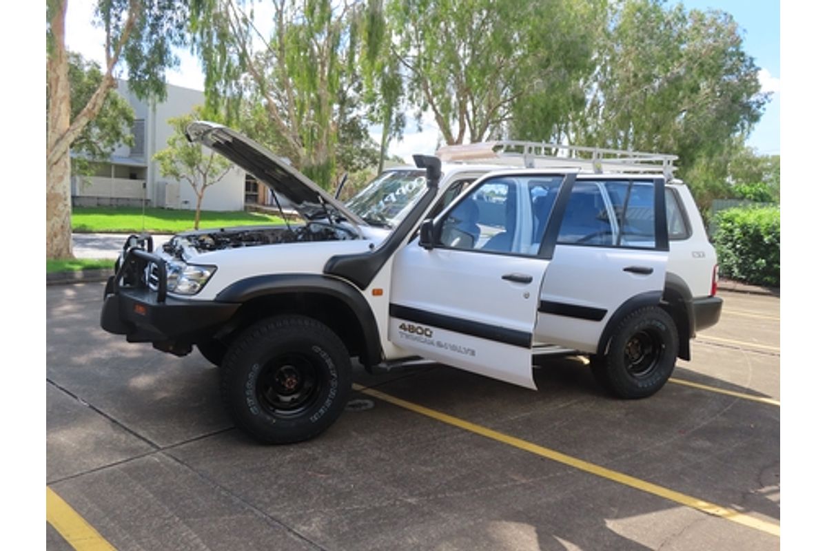 2001 Nissan Patrol ST GU III
