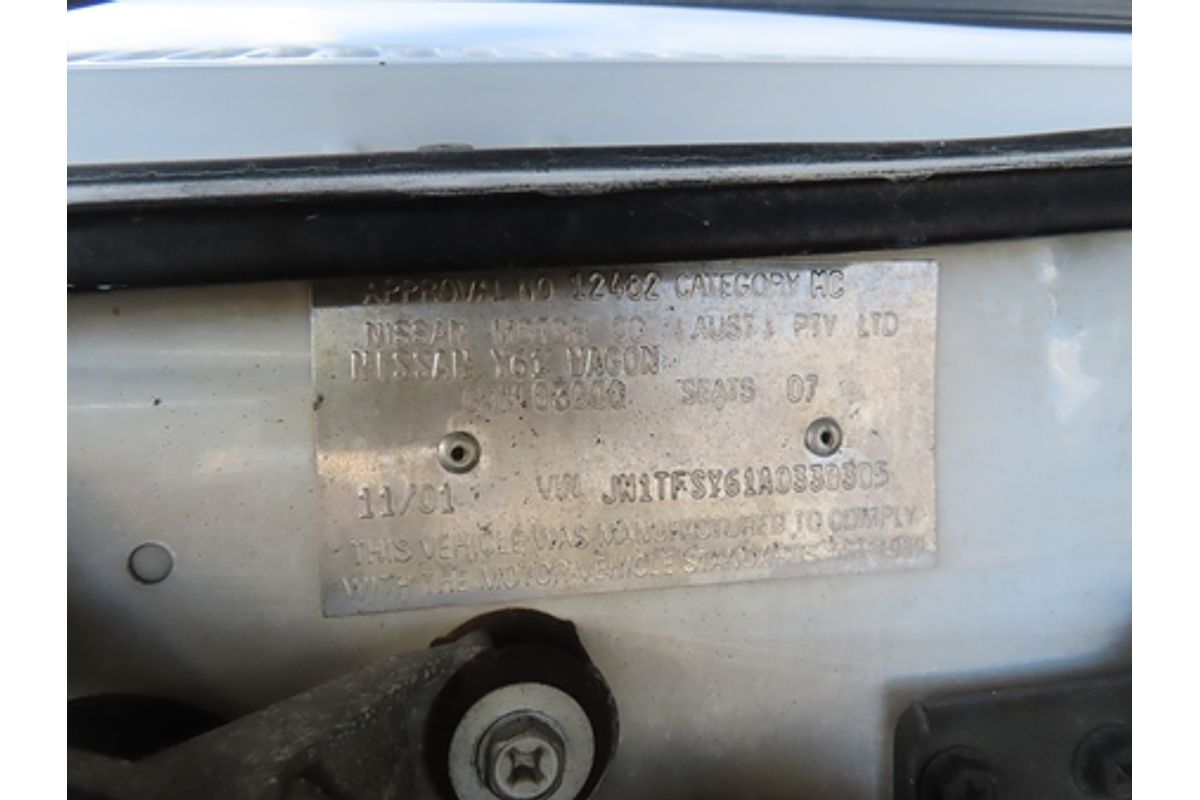 2001 Nissan Patrol ST GU III