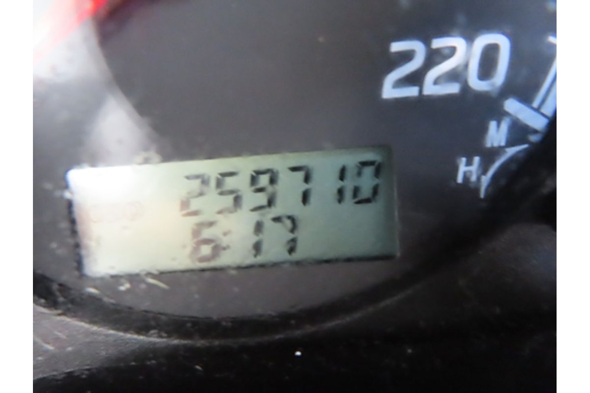 2001 Nissan Patrol ST GU III