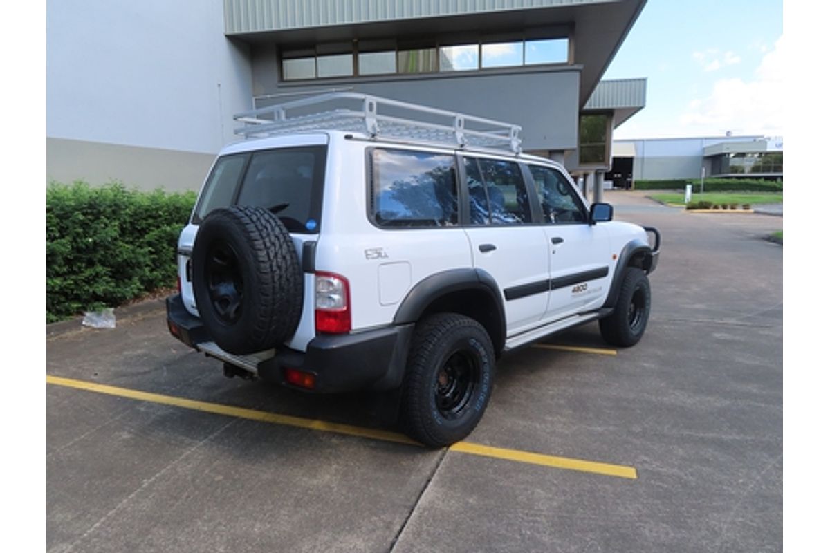 2001 Nissan Patrol ST GU III