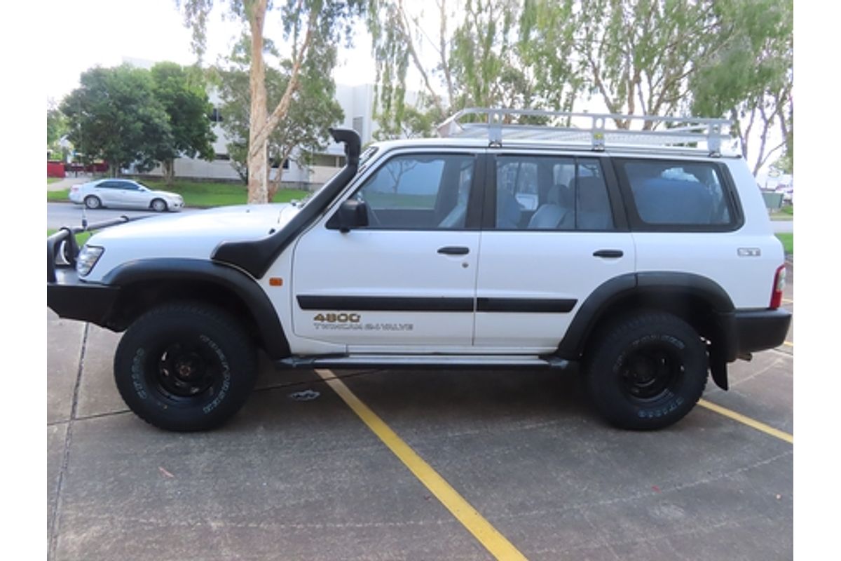 2001 Nissan Patrol ST GU III