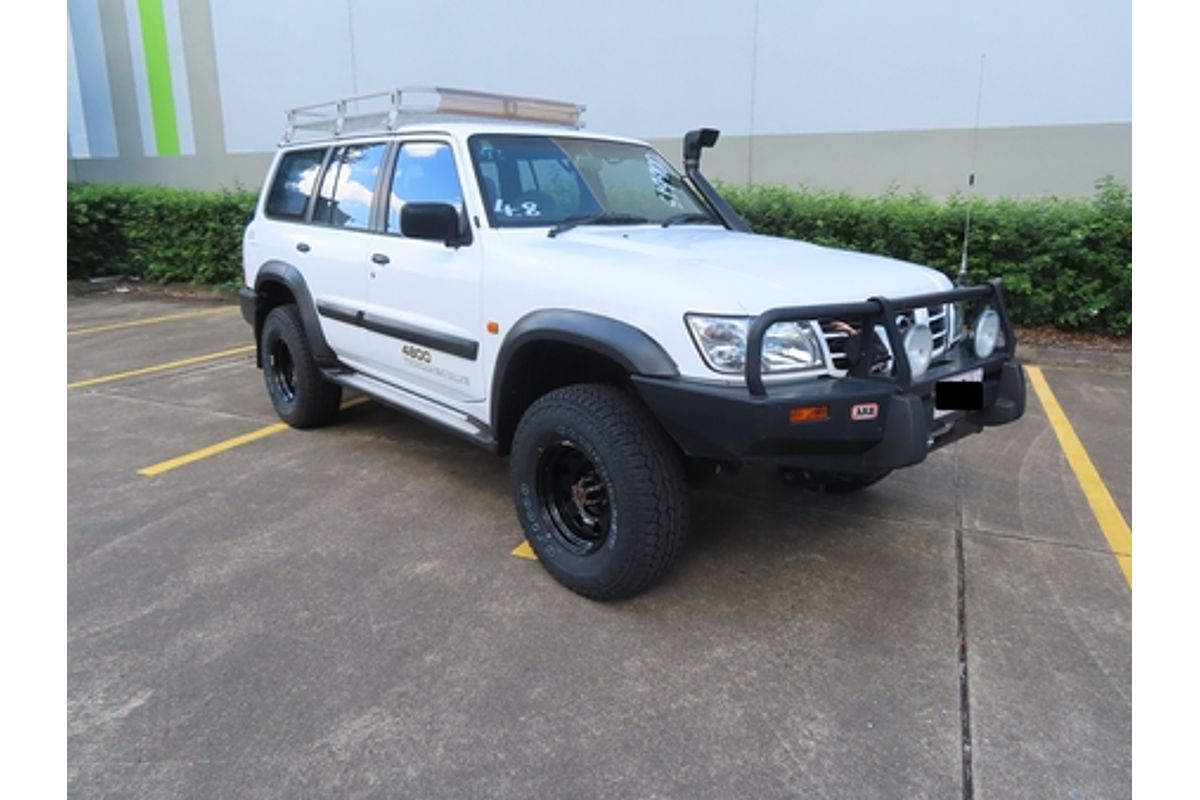 2001 Nissan Patrol ST GU III