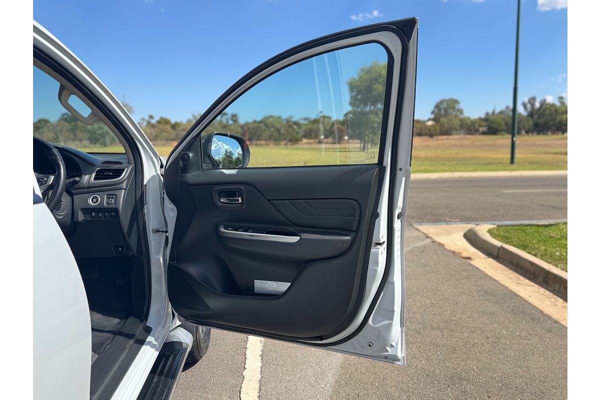 2018 Mitsubishi Triton GLS Premium MR 4X4