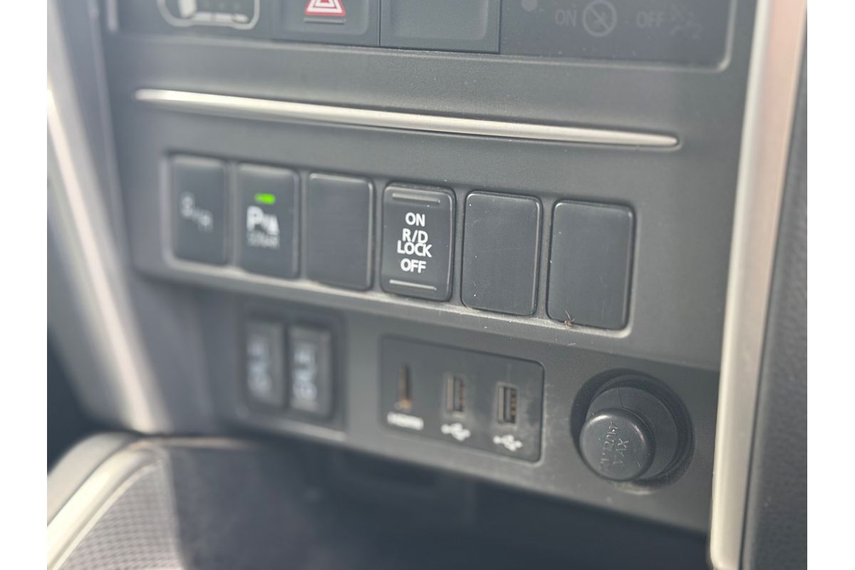 2018 Mitsubishi Triton GLS Premium MR 4X4