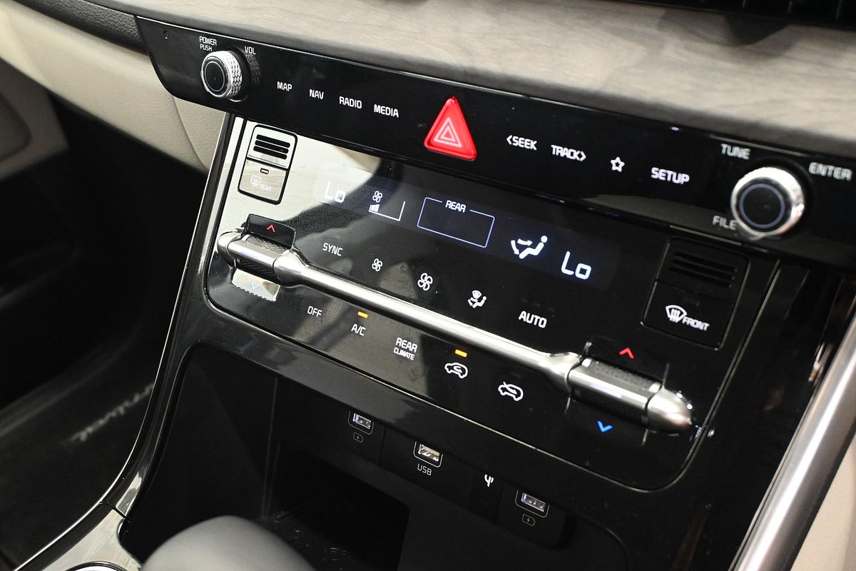 2023 Kia Carnival Special Edition KA4