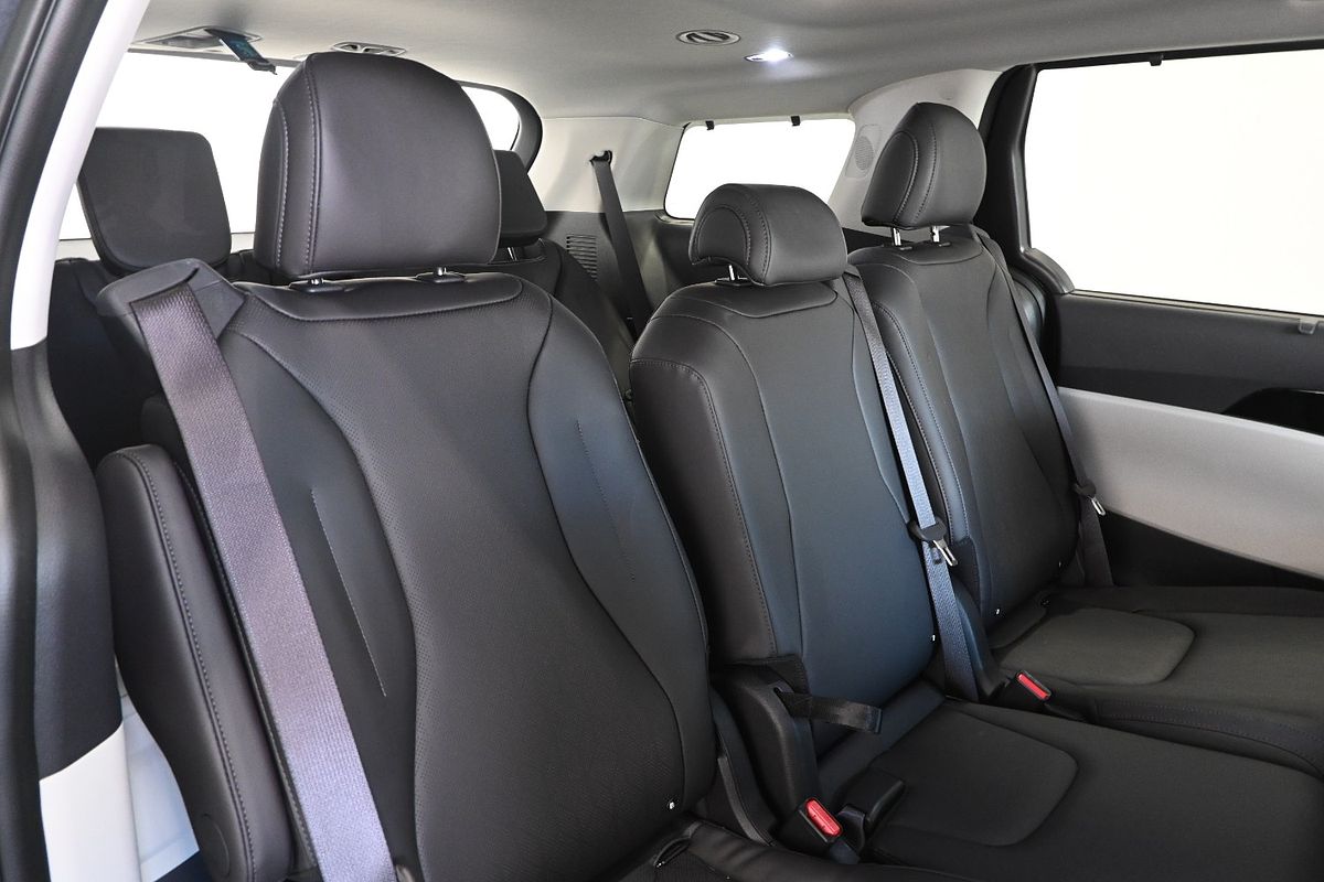 2023 Kia Carnival Special Edition KA4