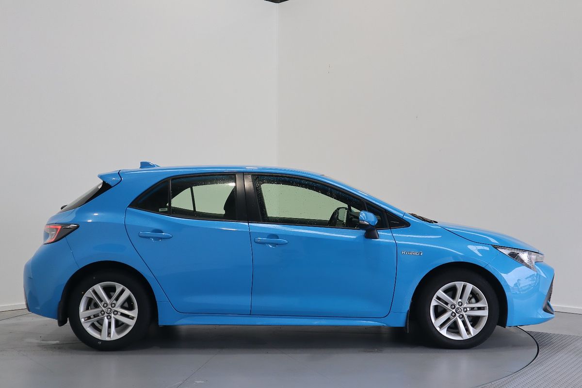 2018 Toyota Corolla Ascent Sport Hybrid ZWE211R