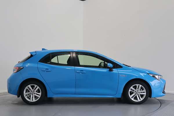 2018 Toyota Corolla Ascent Sport Hybrid ZWE211R