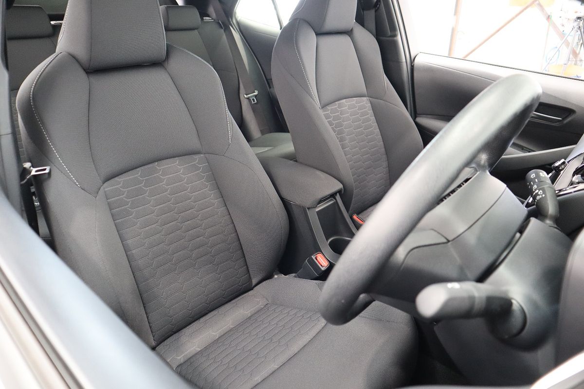 2018 Toyota Corolla Ascent Sport Hybrid ZWE211R