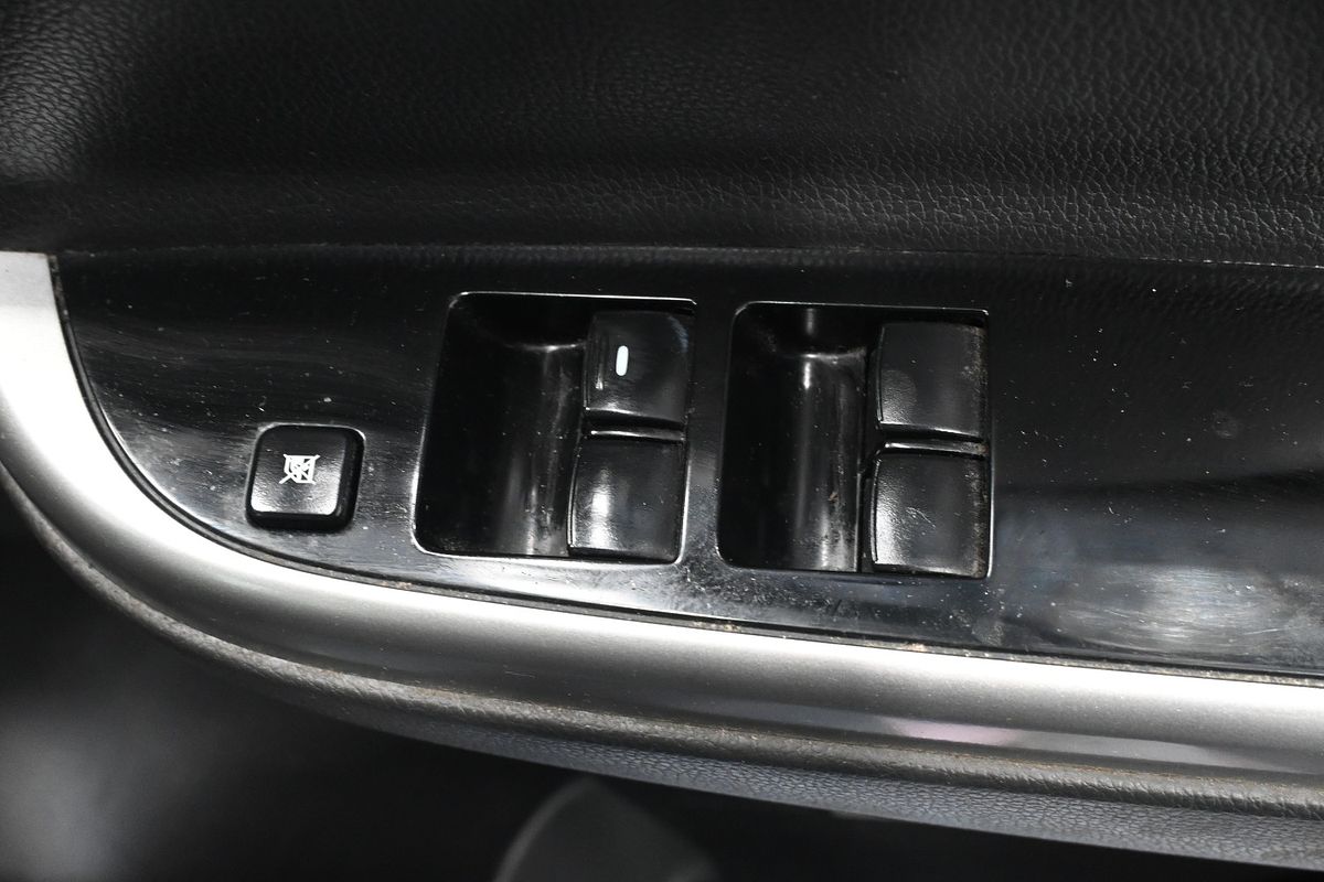 2020 Mitsubishi Triton GLS MR 4X4
