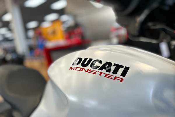2018 Ducati MONSTER 659
