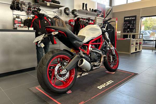 2018 Ducati MONSTER 659