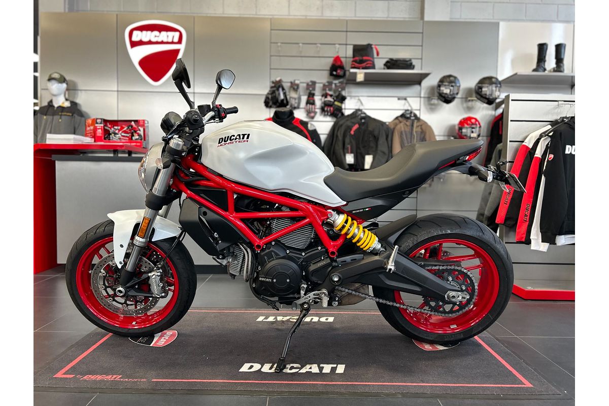 2018 Ducati MONSTER 659