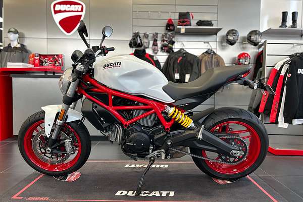 2018 Ducati MONSTER 659