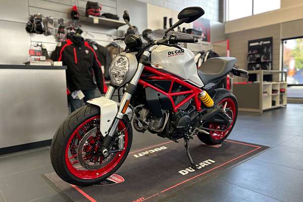 2018 Ducati MONSTER 659