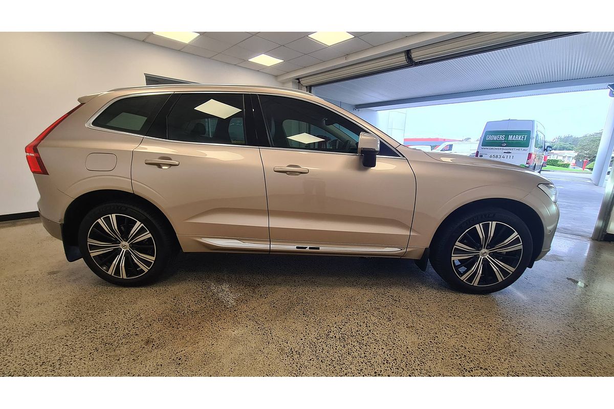2022 Volvo XC60 Ultimate B5 Bright