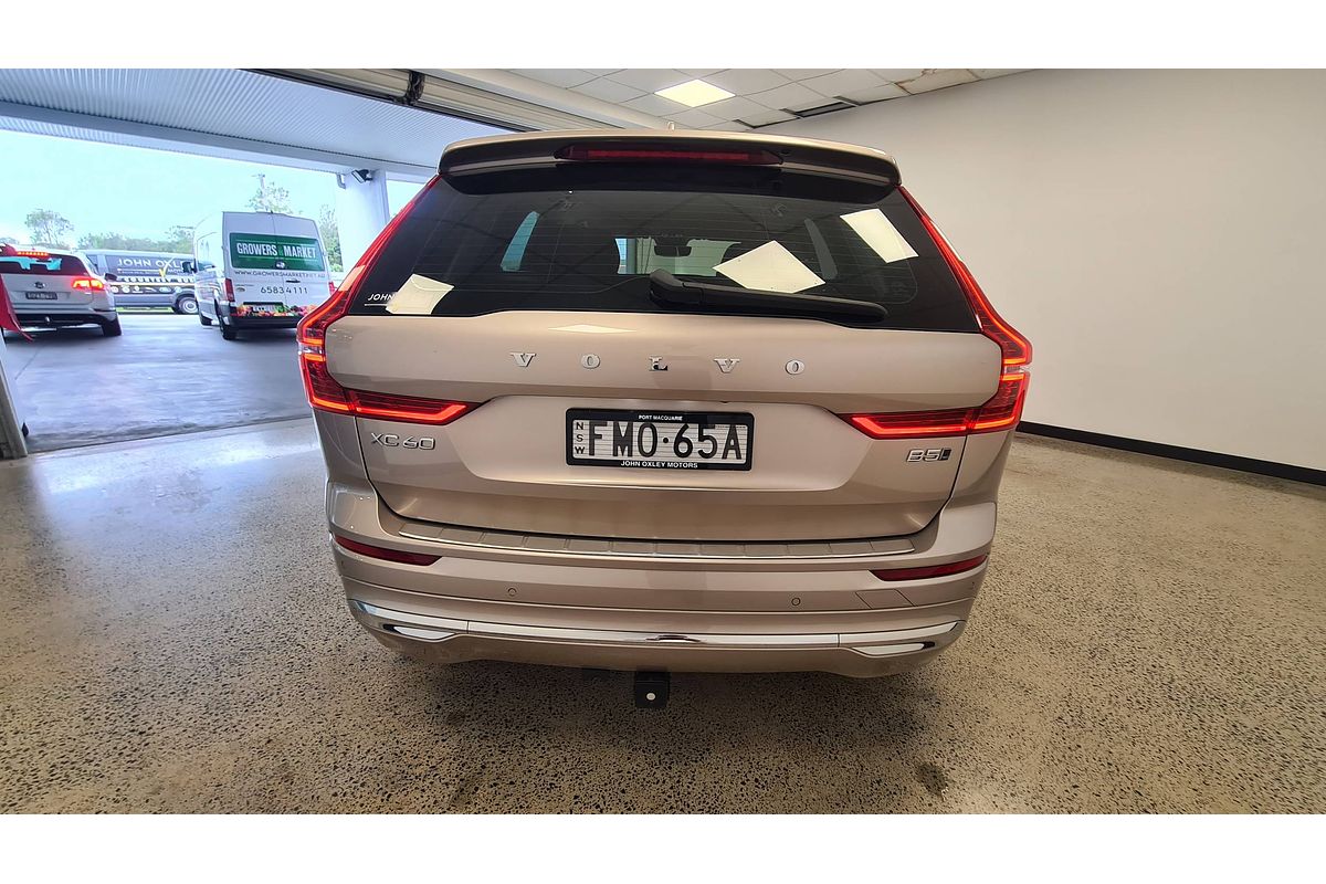 2022 Volvo XC60 Ultimate B5 Bright