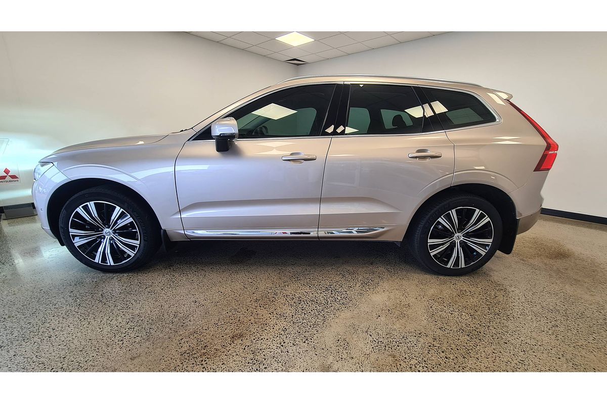 2022 Volvo XC60 Ultimate B5 Bright