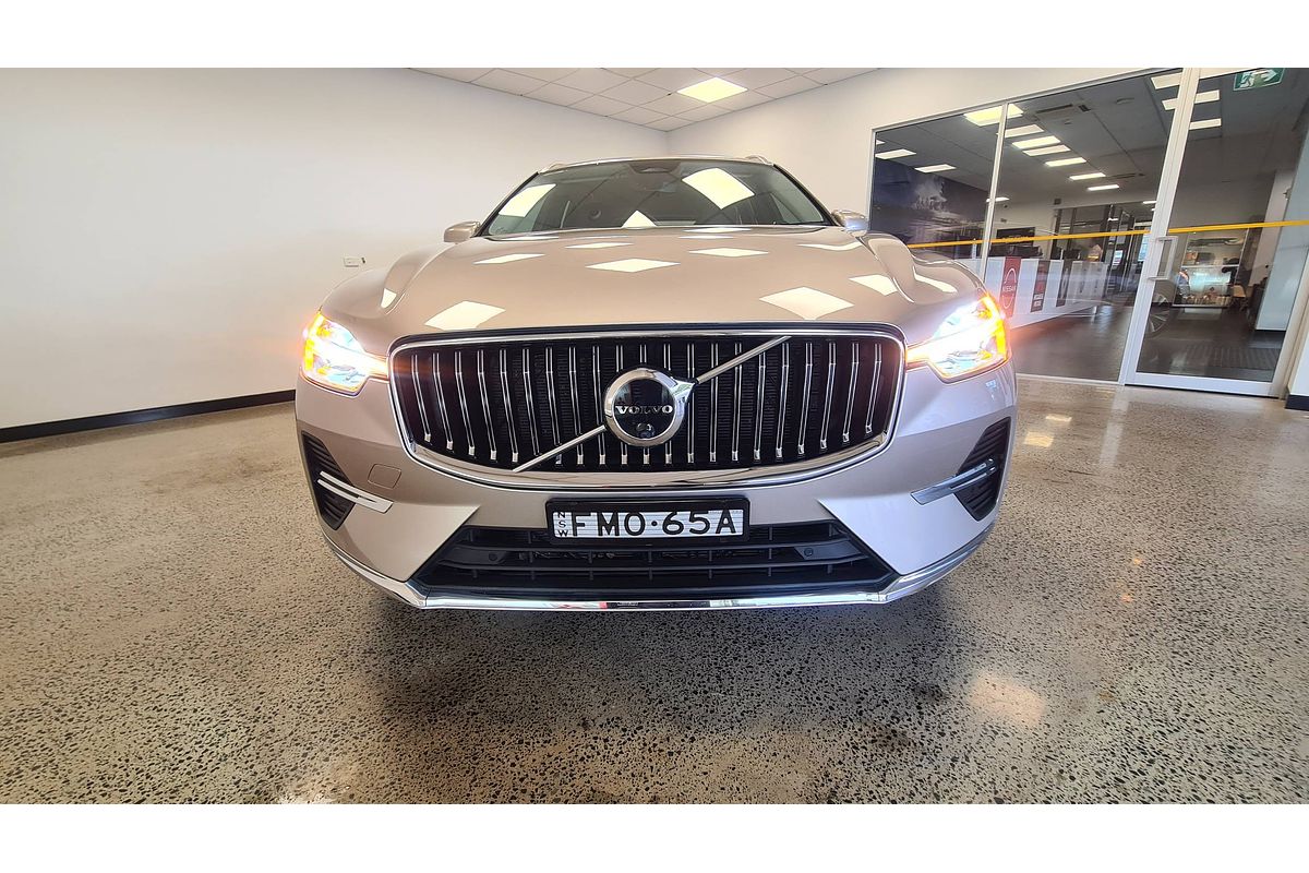 2022 Volvo XC60 Ultimate B5 Bright