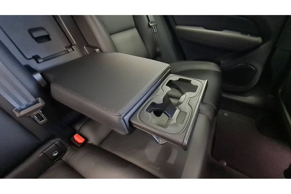 2022 Volvo XC60 Ultimate B5 Bright