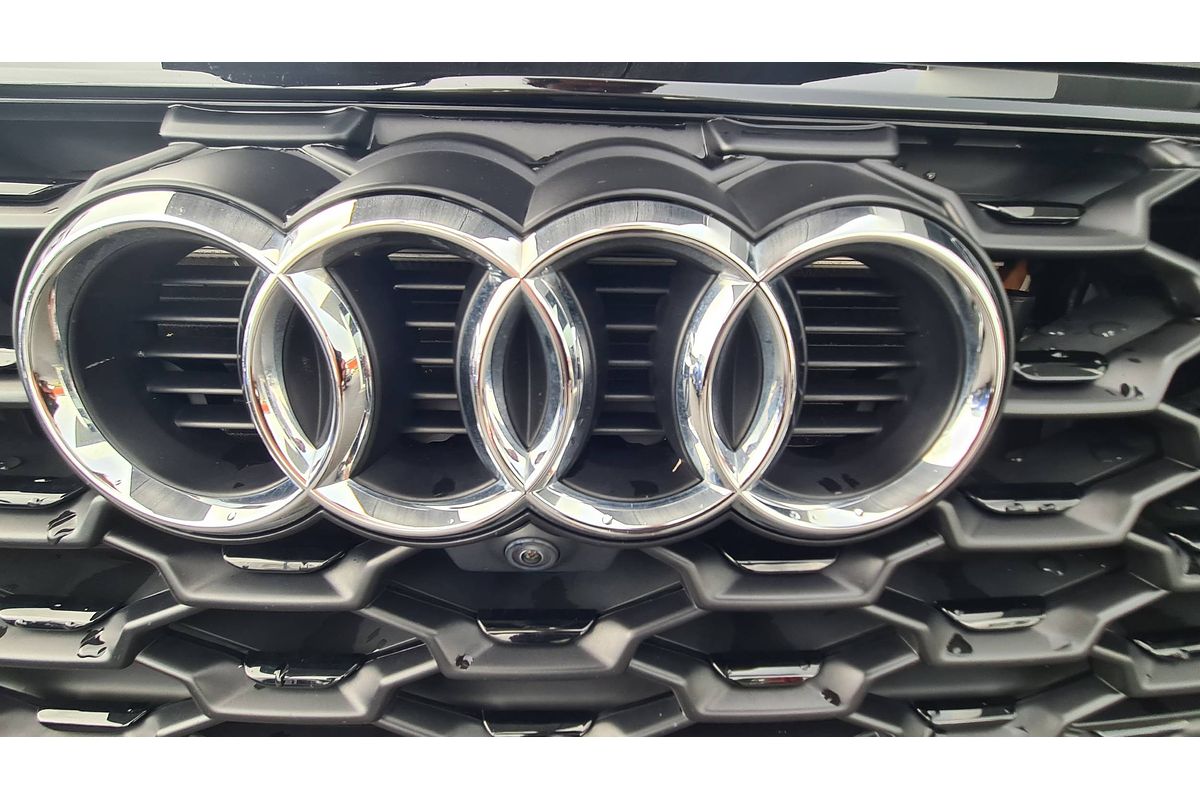 2021 Audi Q3 40 TFSI S Line F3